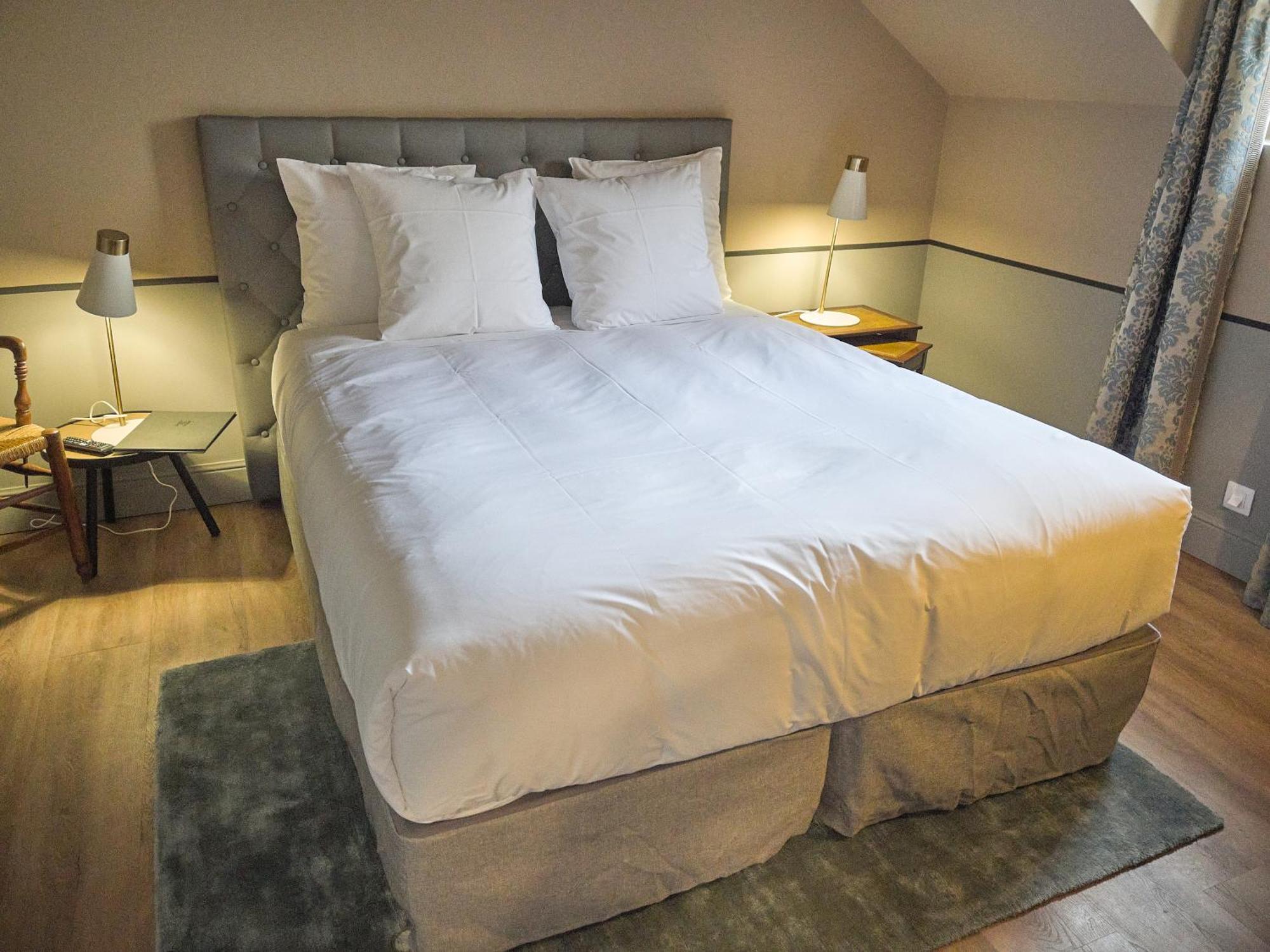 Le Fruit Defendu Hotel Rueil-Malmaison Værelse billede